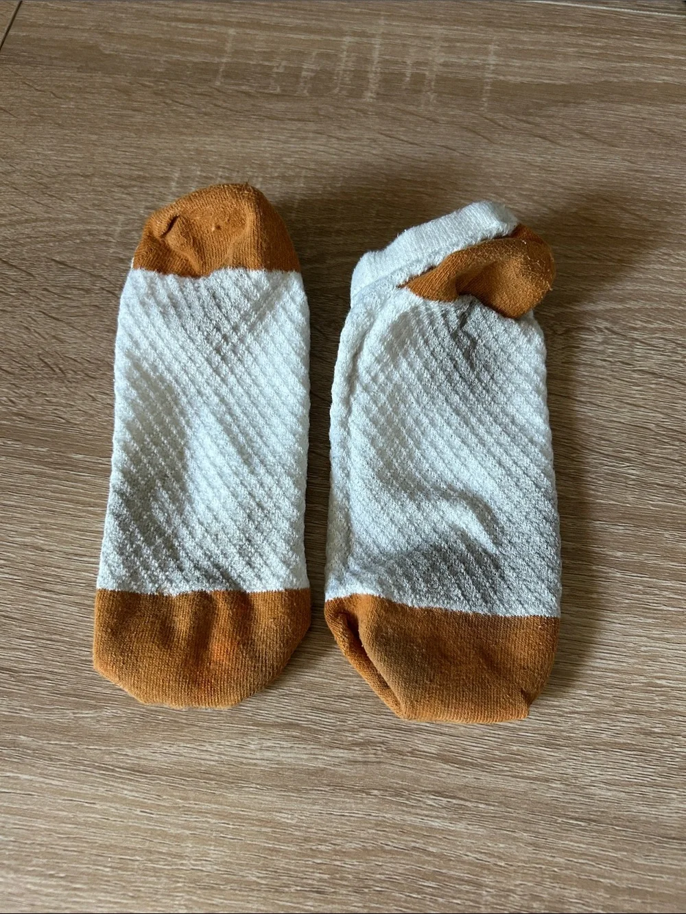 N/A comfortable white